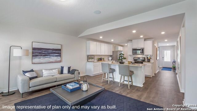 6010 Strasse Way Property Photo 8