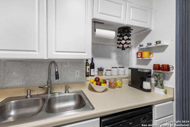 12019 Ashrock Ct Property Photo 9