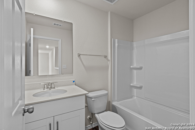153 W Winding Loop Property Photo 5
