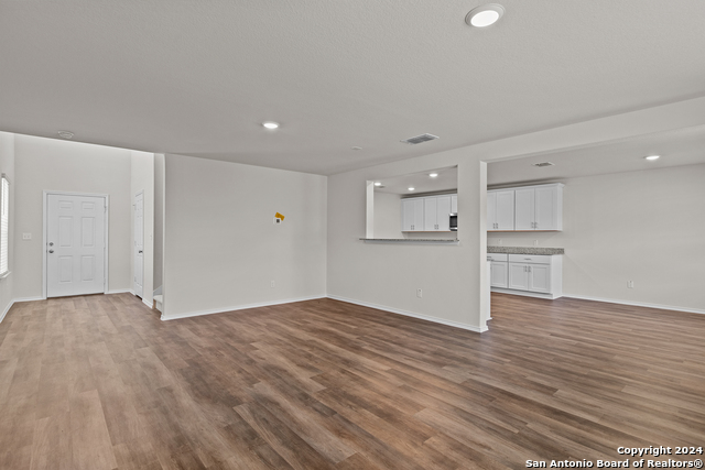 153 W Winding Loop Property Photo 9