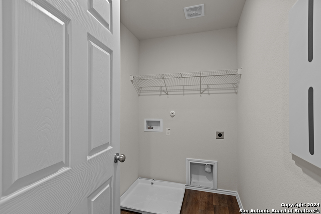 153 W Winding Loop Property Photo 15
