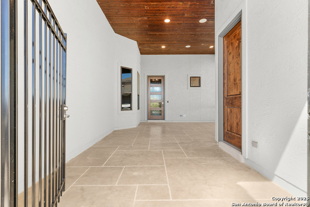 23430 Grande Vista Property Photo 3