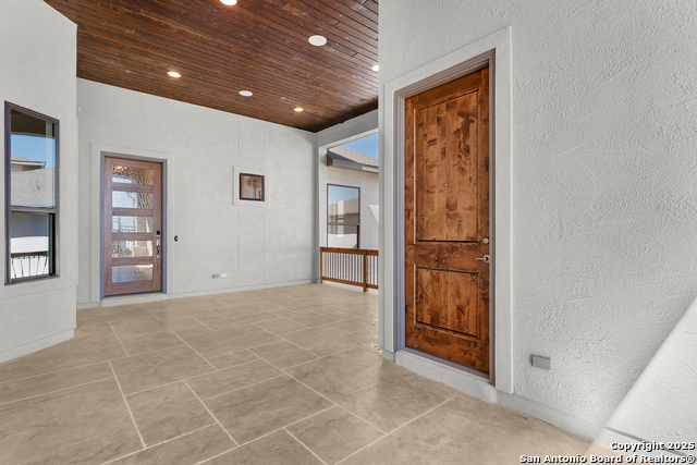 23430 Grande Vista Property Photo 4