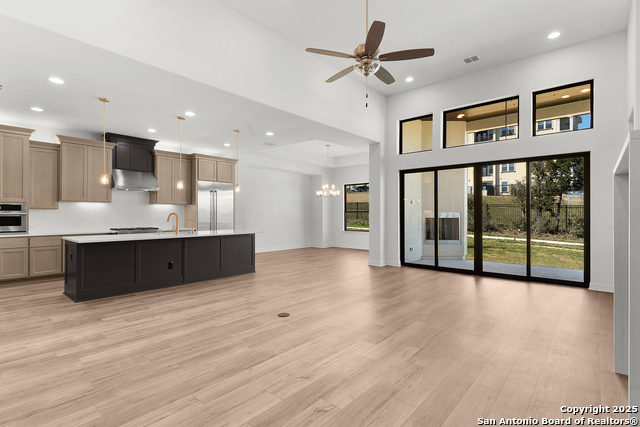 23430 Grande Vista Property Photo 10
