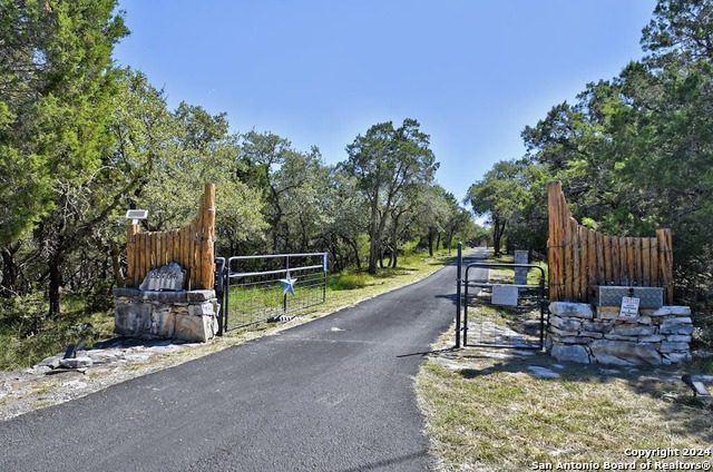 28764 Sierra Dr Property Photo 1