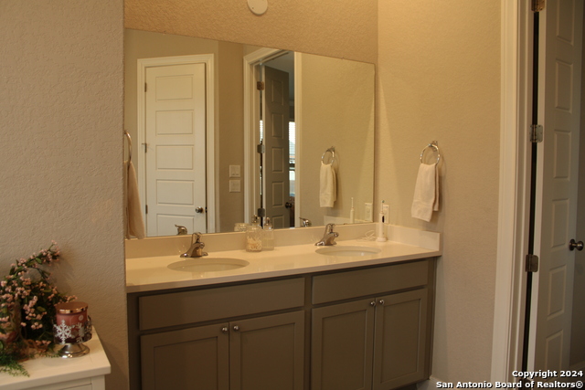 104 Oak Ridge Dr Property Photo 32