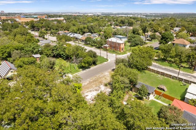 1816 Virginia Blvd Property Photo 5