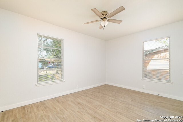 422 Rexford Dr Property Photo 12