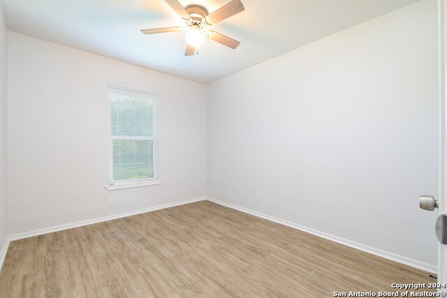 422 Rexford Dr Property Photo 17
