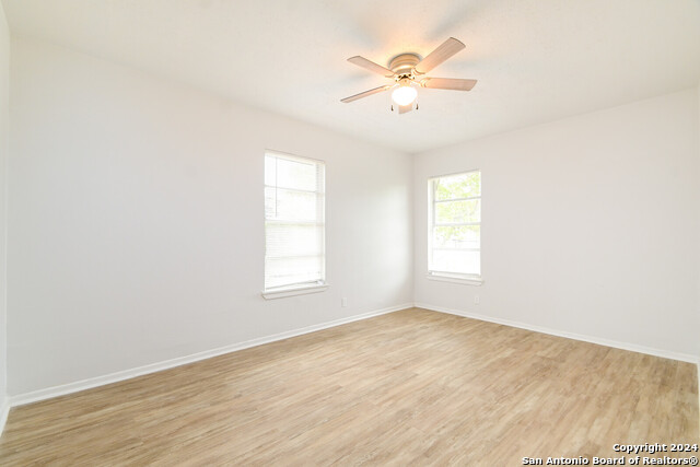 422 Rexford Dr Property Photo 19