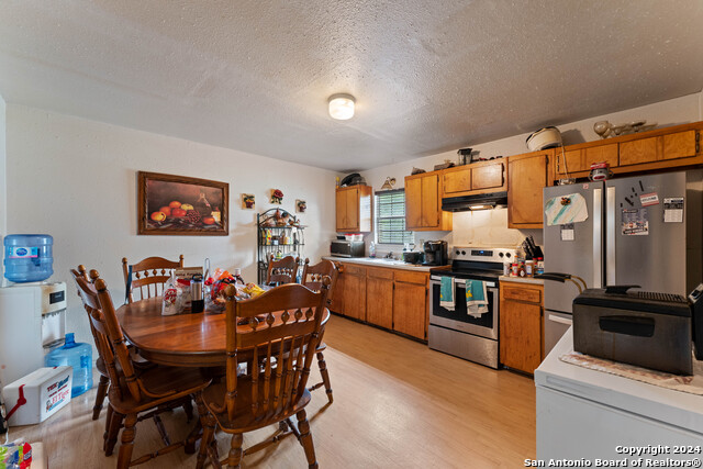 918 6th St Property Photo 10