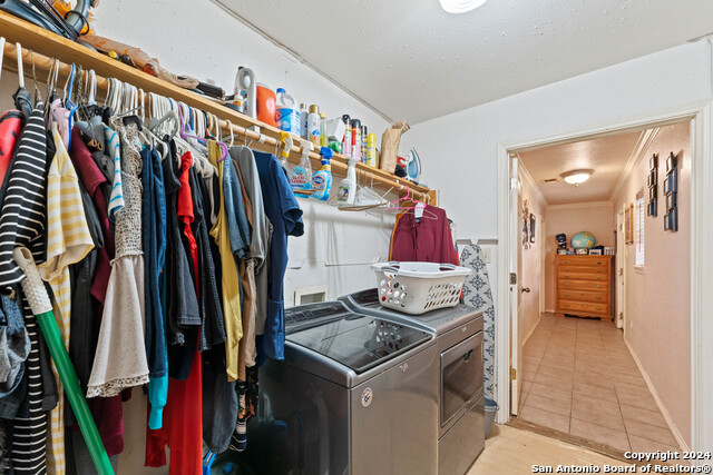918 6th St Property Photo 12