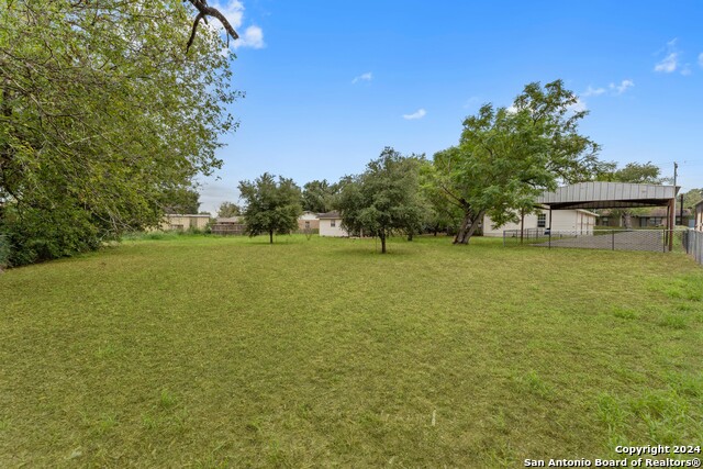 918 6th St Property Photo 29