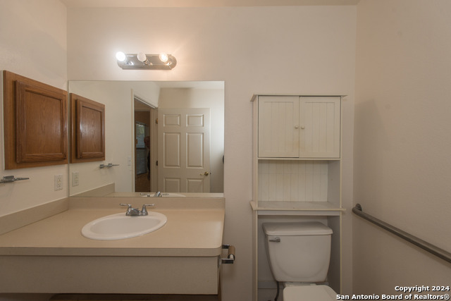 1138 W Hutchins Pl Property Photo 12