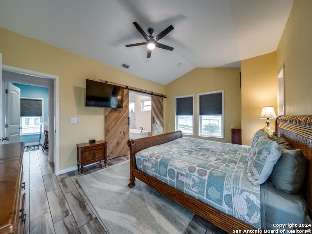 610 Sand Dollar Circle Property Photo 13