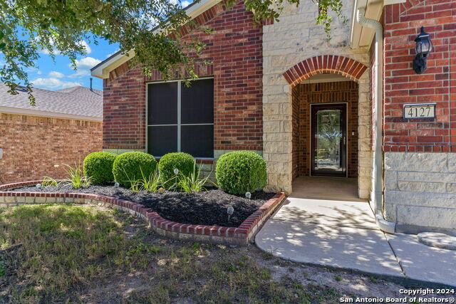 4127 Warm Winds Property Photo 5