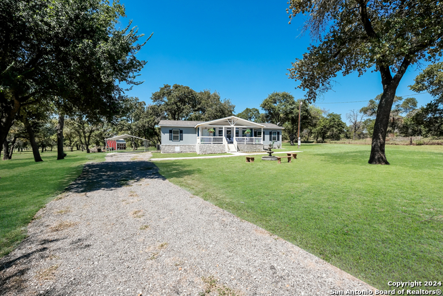 1350 Blue Quail Dr Property Photo 4