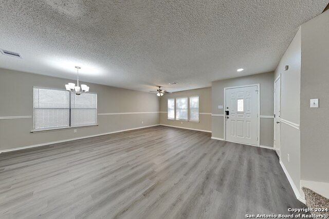 423 Irongate Rdg Property Photo 4