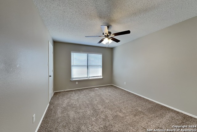423 Irongate Rdg Property Photo 15
