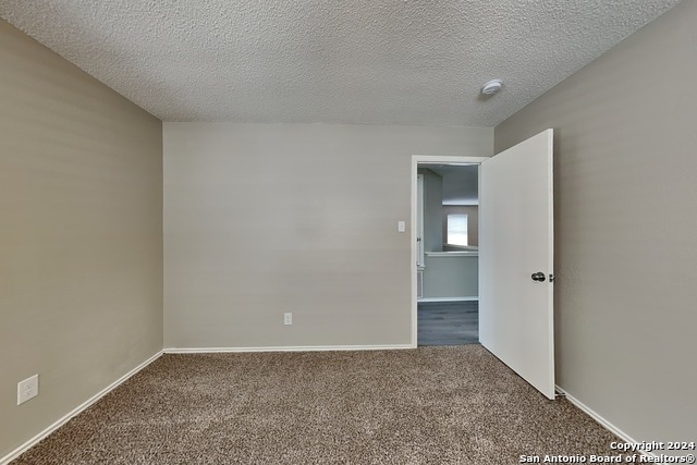 423 Irongate Rdg Property Photo 21