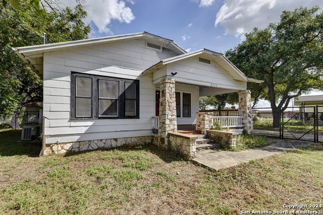 1292 N Business 35 Property Photo 5
