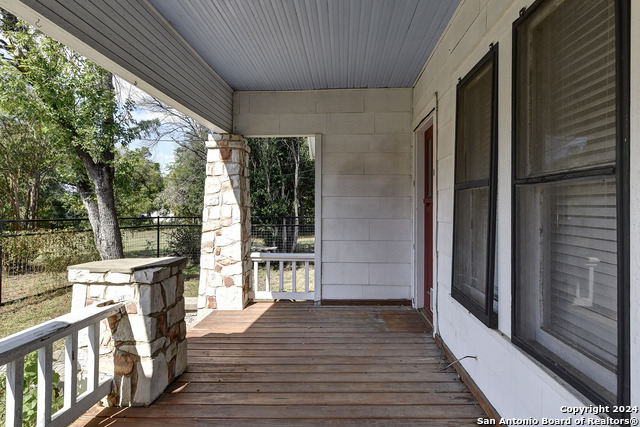 1292 N Business 35 Property Photo 7
