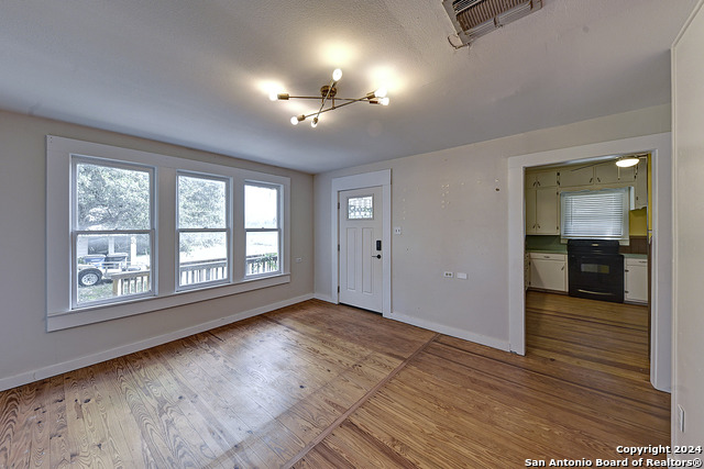 1292 N Business 35 Property Photo 17
