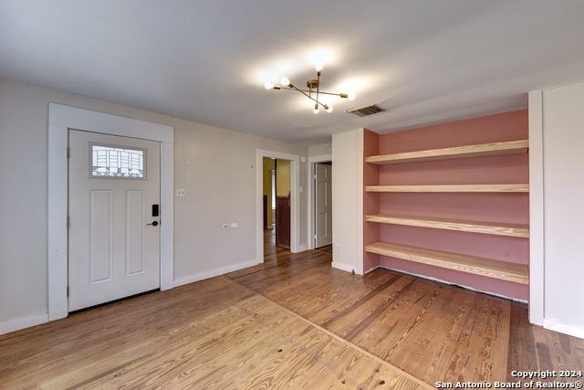 1292 N Business 35 Property Photo 18