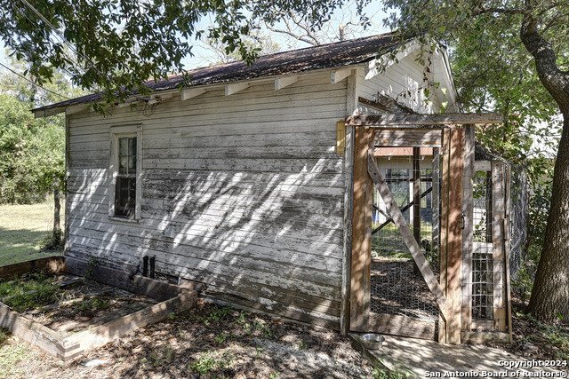 1292 N Business 35 Property Photo 28