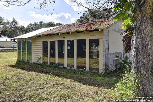 1292 N Business 35 Property Photo 29
