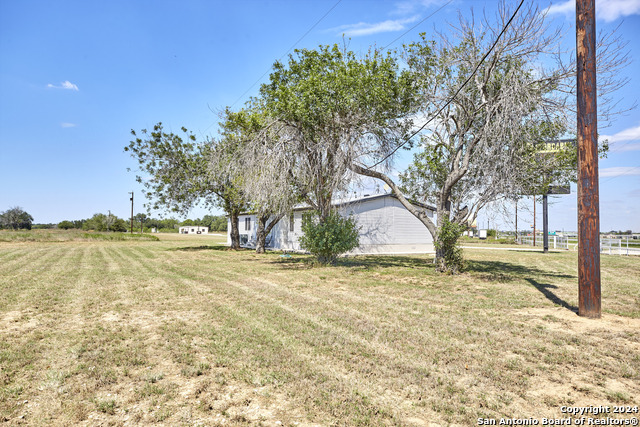 20625 Interstate 35 S Property Photo 5