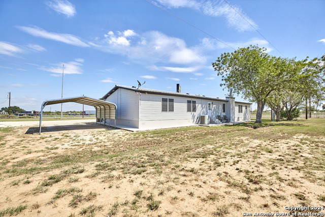 20625 Interstate 35 S Property Photo 6