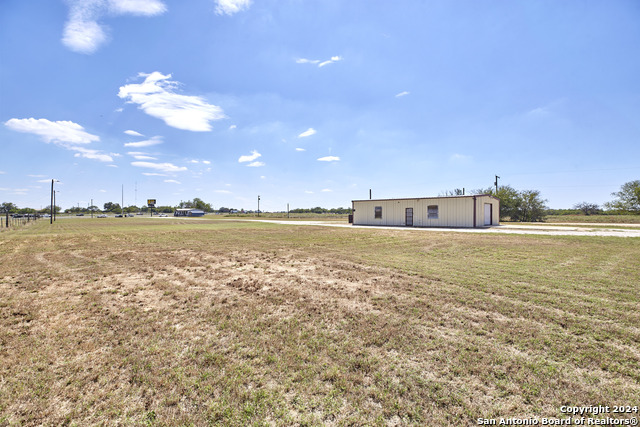 20625 Interstate 35 S Property Photo 11