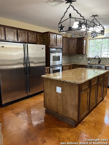 208 Scenic Mountain Dr Property Photo 5