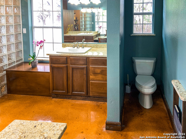 208 Scenic Mountain Dr Property Photo 25