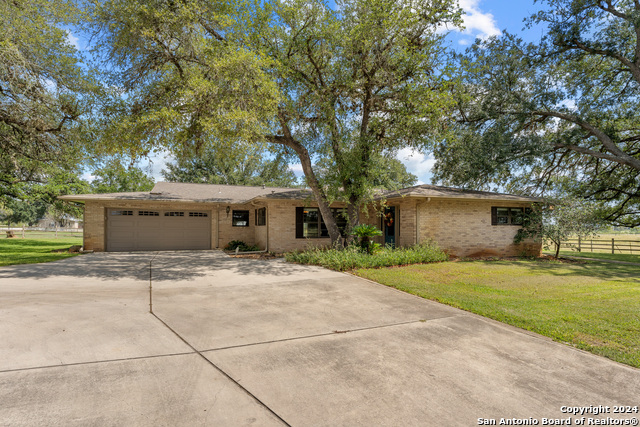 435 Pine Meadow Rd Property Photo 8