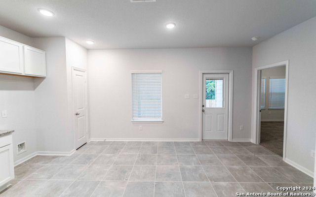 305 Jean St Property Photo 7