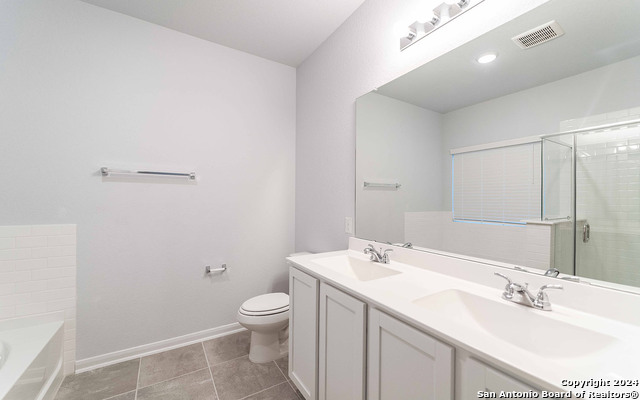 305 Jean St Property Photo 9