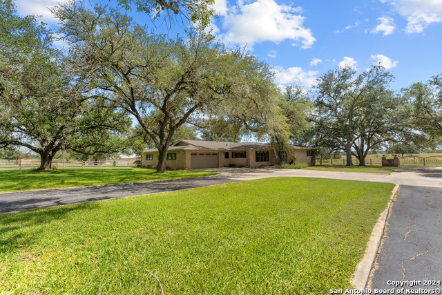 355 Pine Meadow Rd Property Photo 3