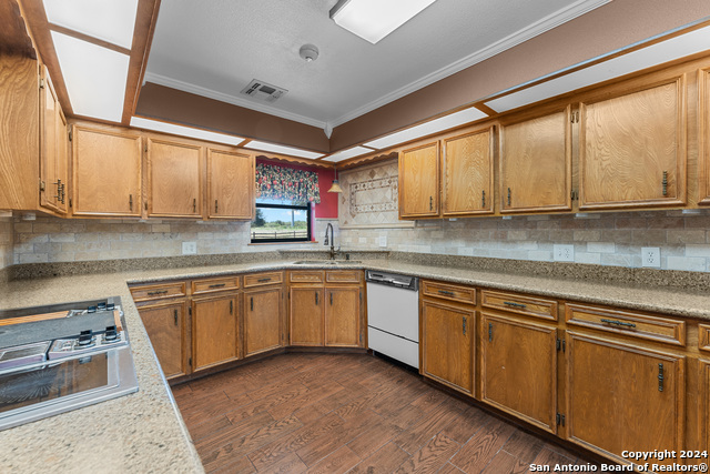 355 Pine Meadow Rd Property Photo 5