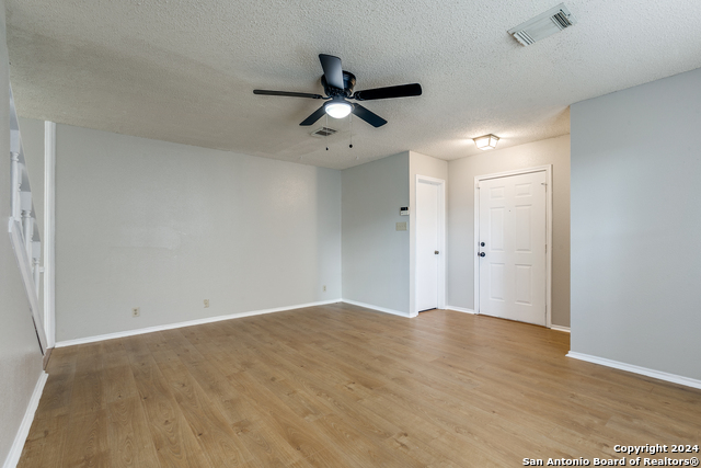 5007 Taylor Kenton Property Photo 6
