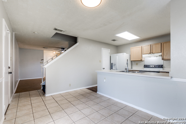5007 Taylor Kenton Property Photo 8