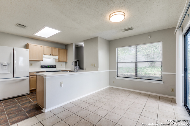 5007 Taylor Kenton Property Photo 9
