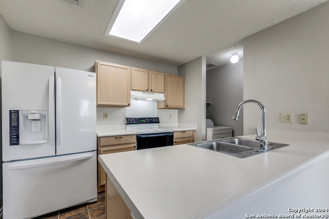5007 Taylor Kenton Property Photo 14
