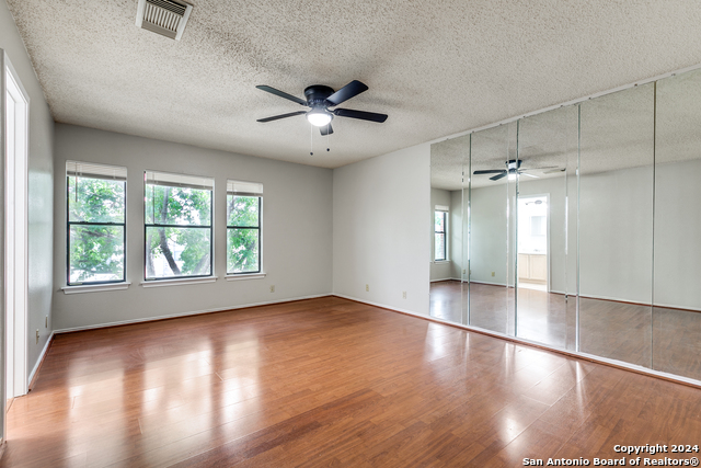 5007 Taylor Kenton Property Photo 18