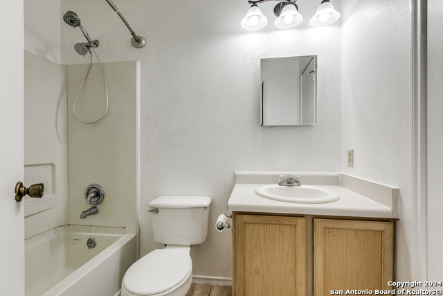 5007 Taylor Kenton Property Photo 20