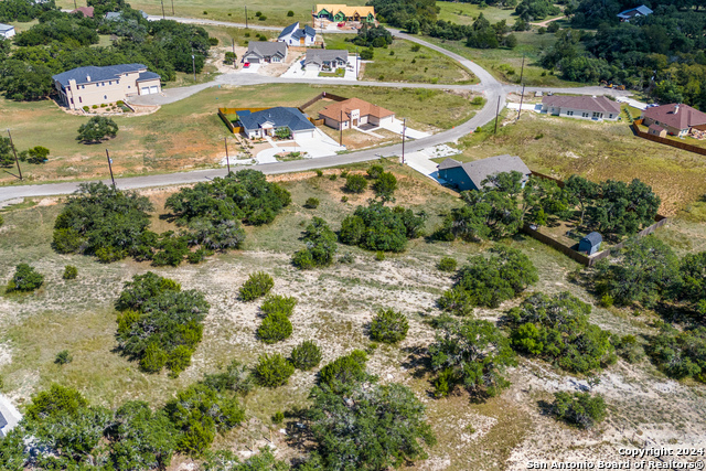 114 Peter Kleid Loop Property Photo 5
