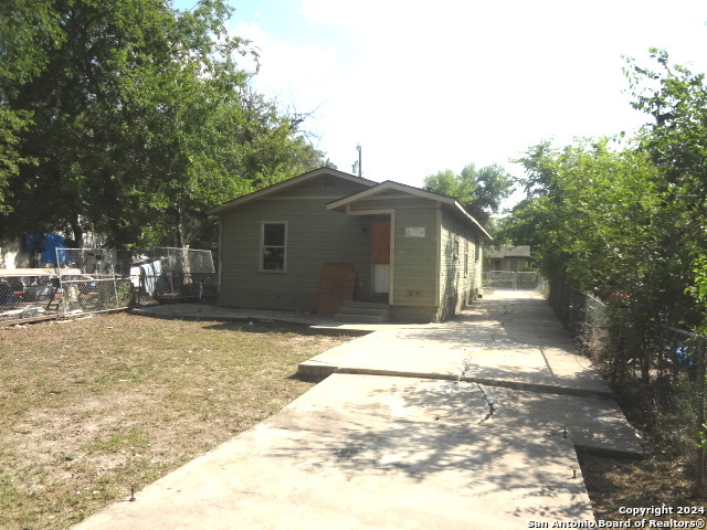 4307 Buena Vista St Property Photo 18