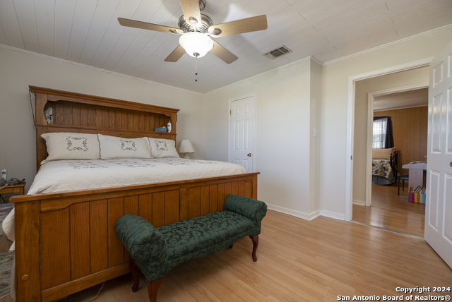 251 County Rd 444 Property Photo 29