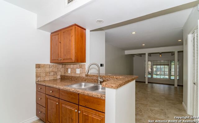 66 Brees Blvd Property Photo 5